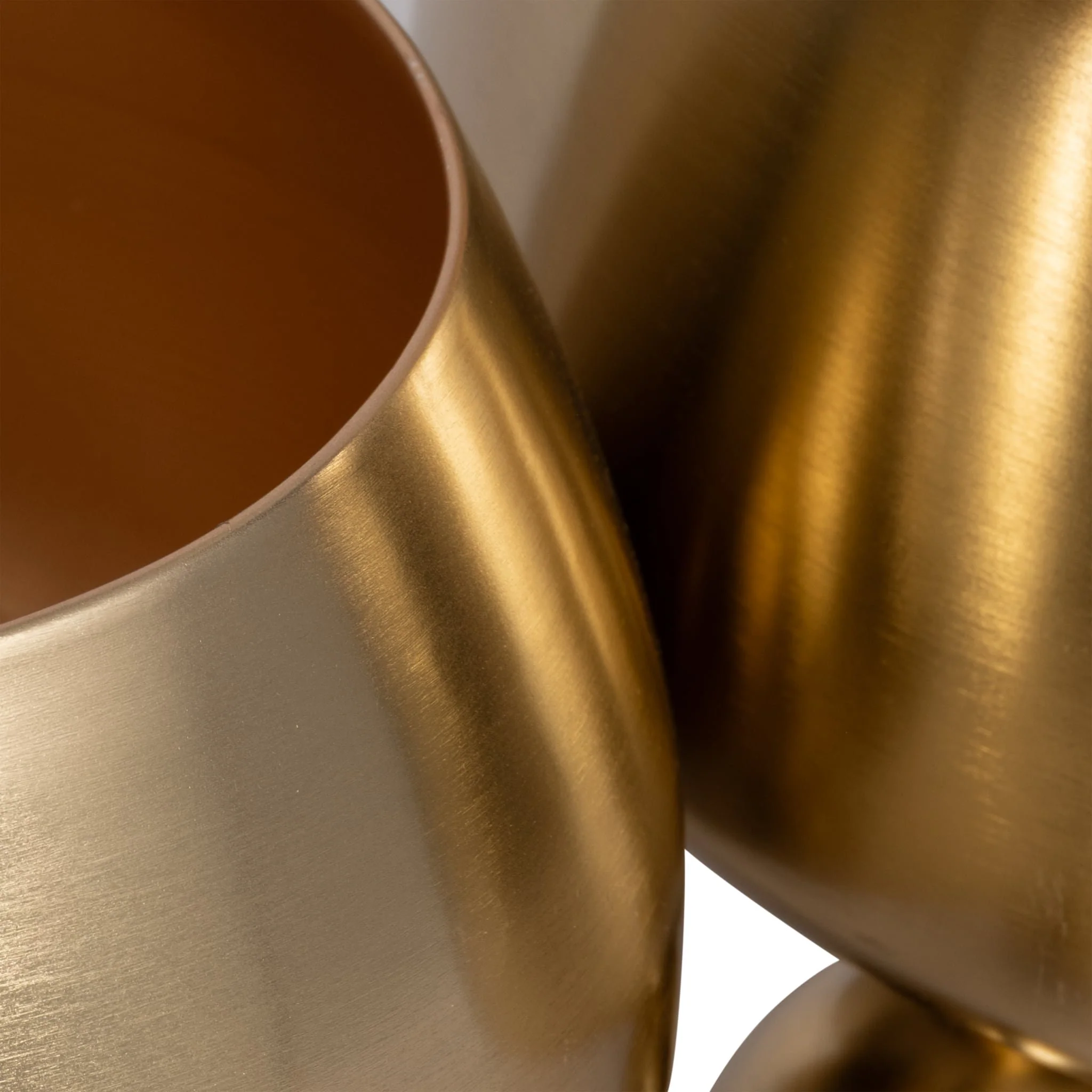 S/2 9/11" Round Metal Planters With Ball Feet, Gld - Image 4