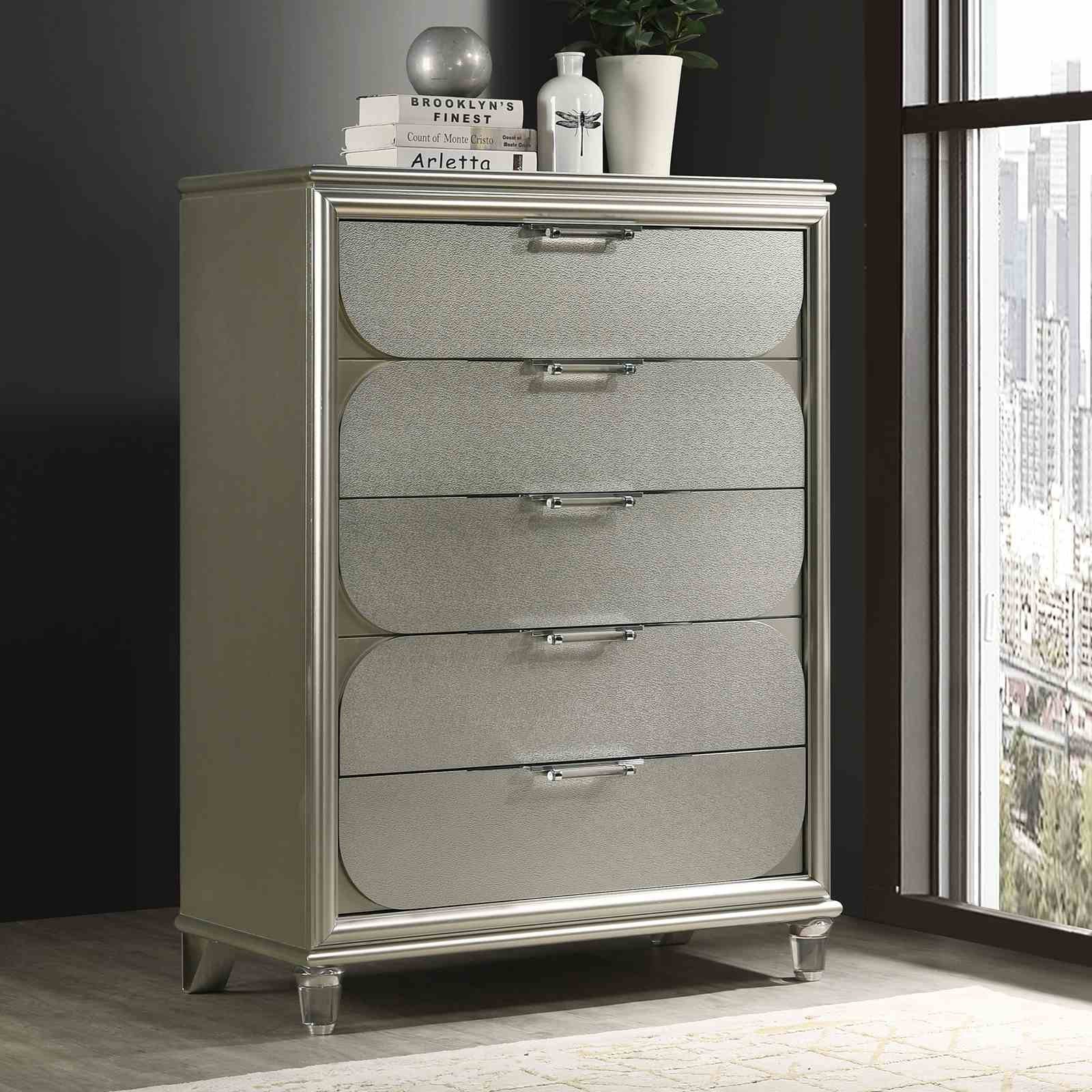 Sheridan Chest, Silver