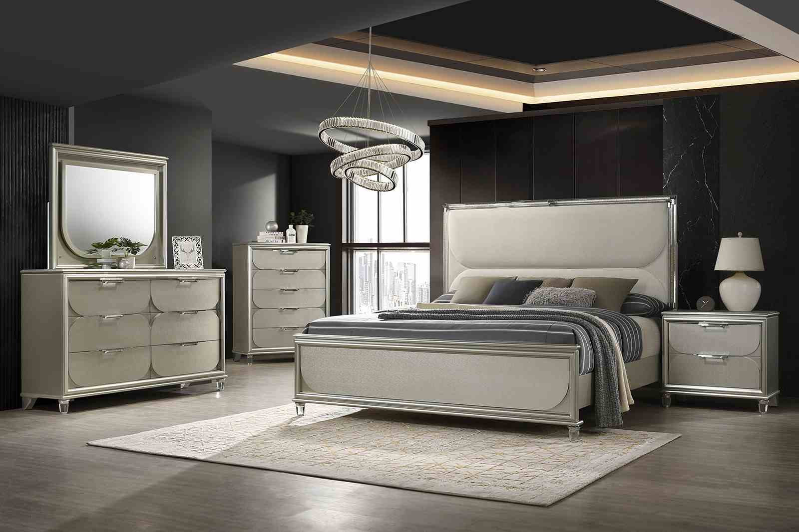 Sheridan Dresser, Silver - Image 2