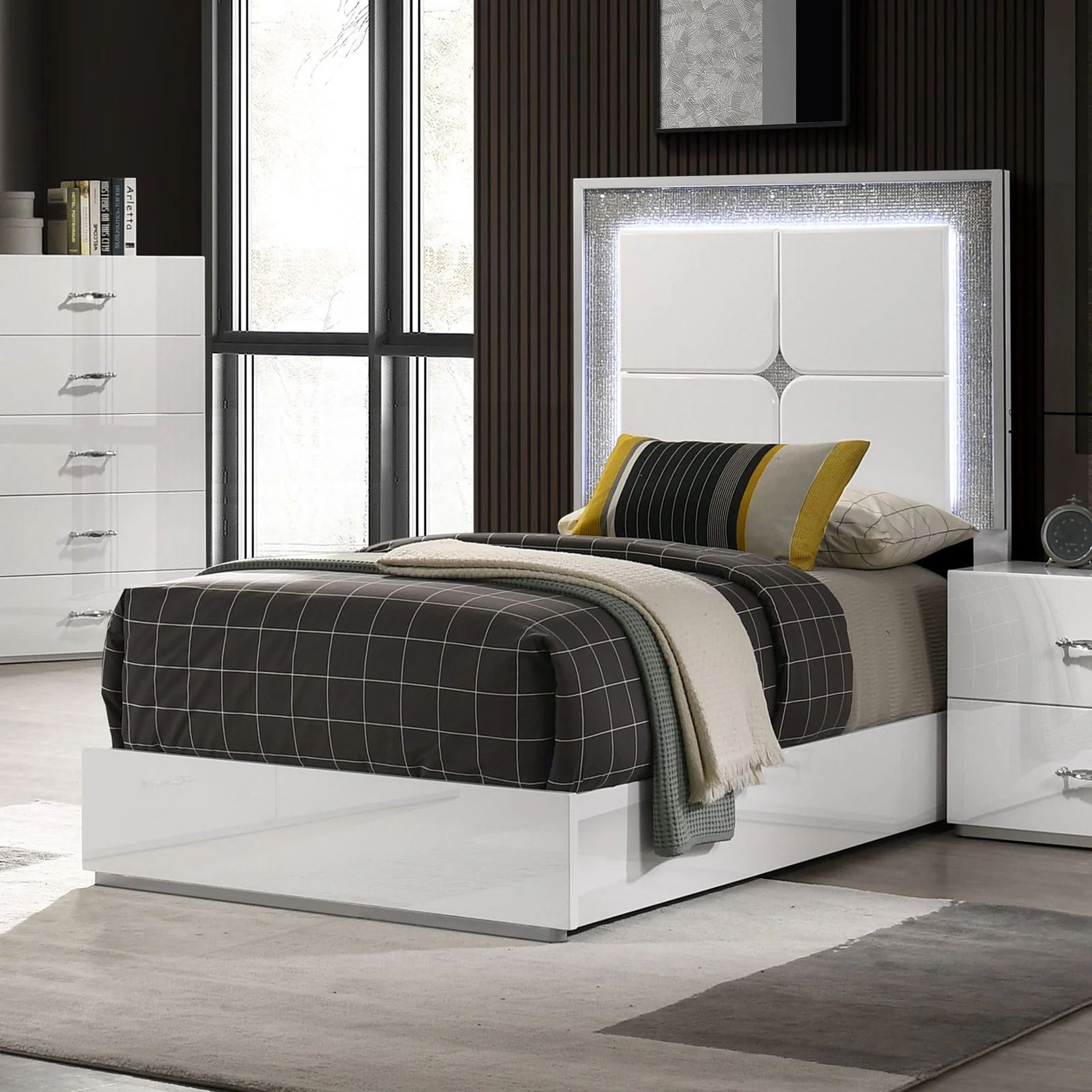 Stoholm Full Bed, White