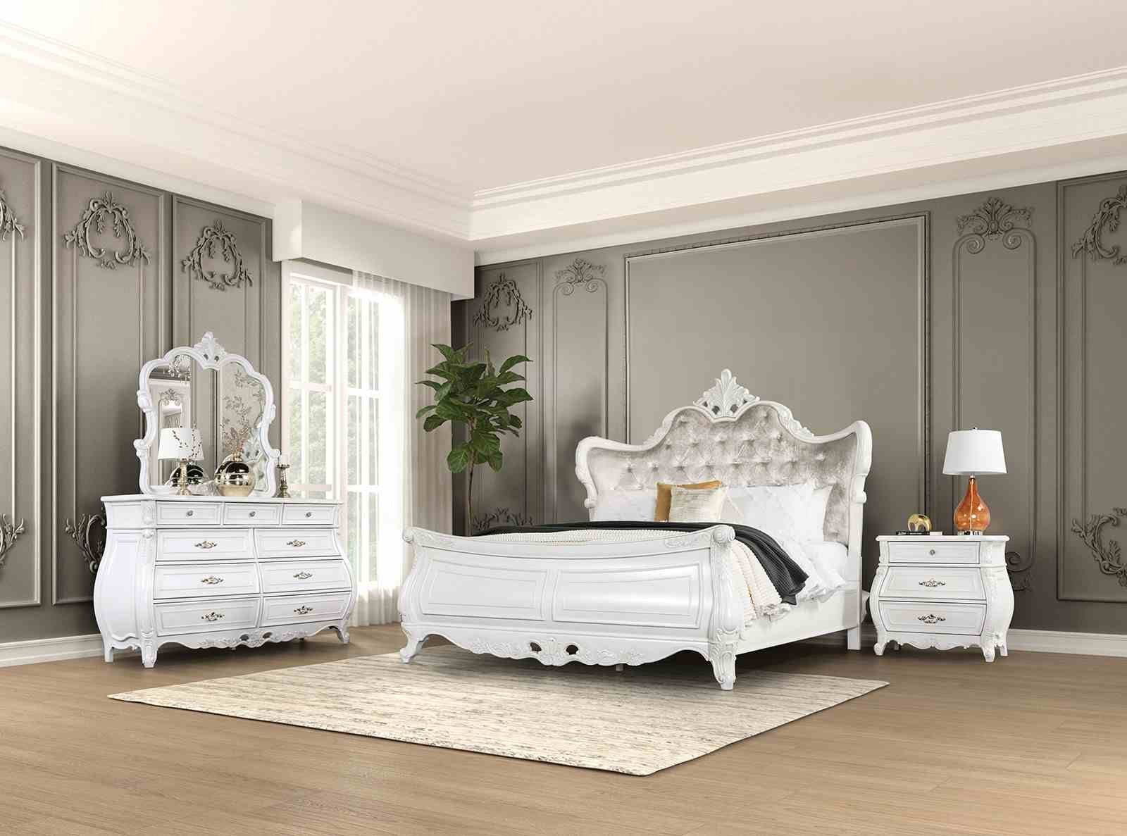 Valentini 5 Pc. Queen Bedroom Set w/ Chest