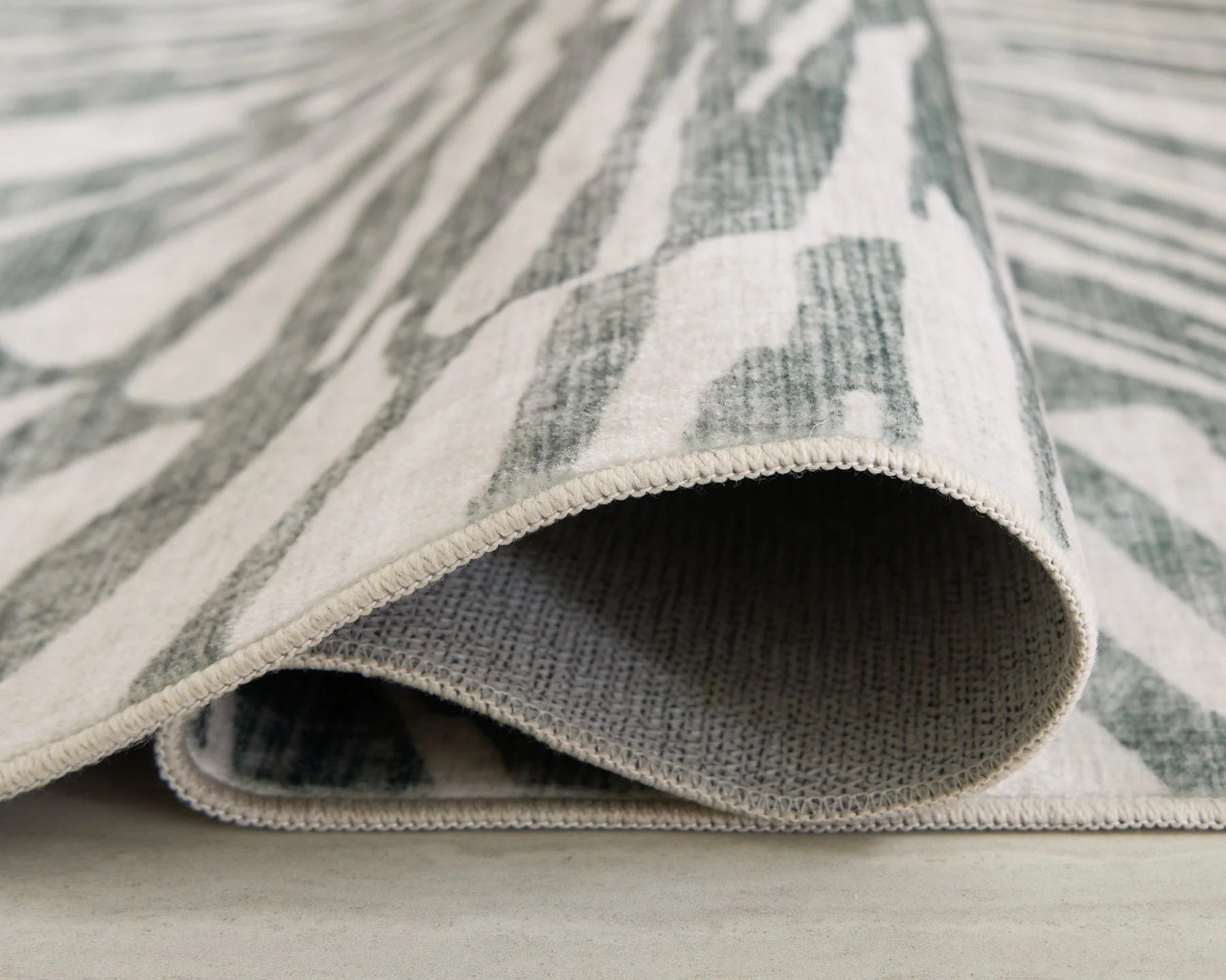 Verland Washable Area Rug - Image 4
