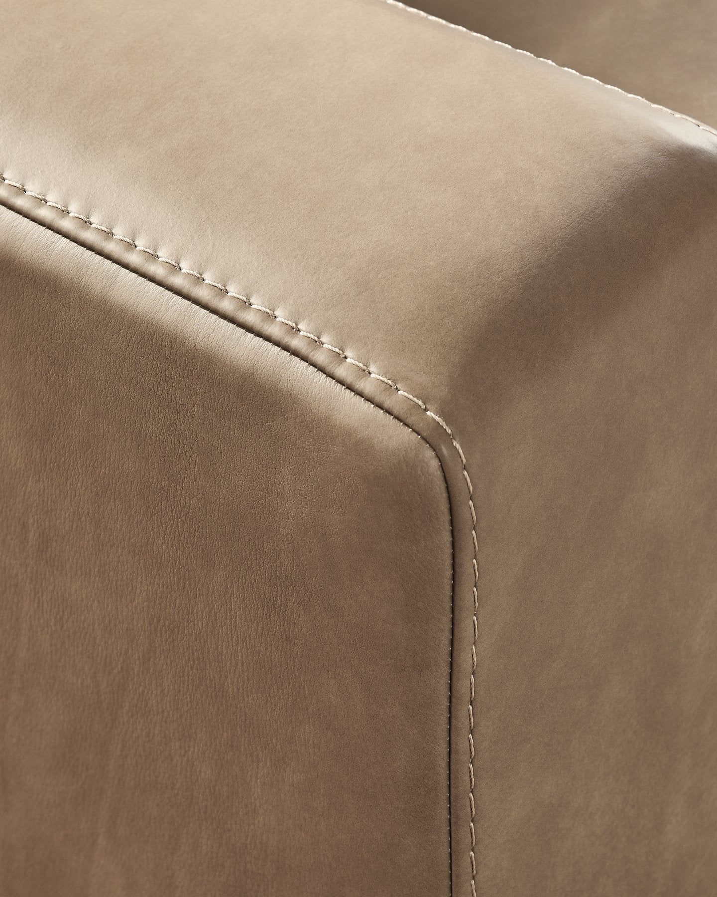 Veronella Sectional Sofa - Image 3