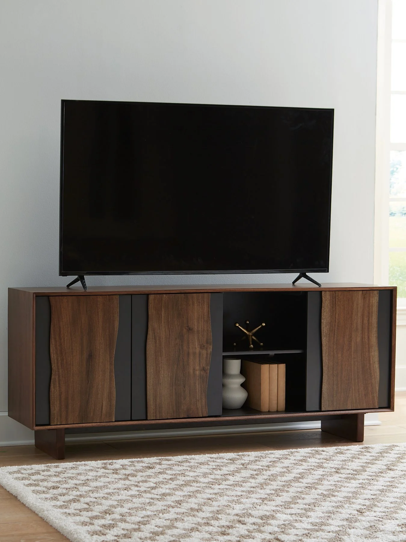 Welby Accent Cabinet - Image 6