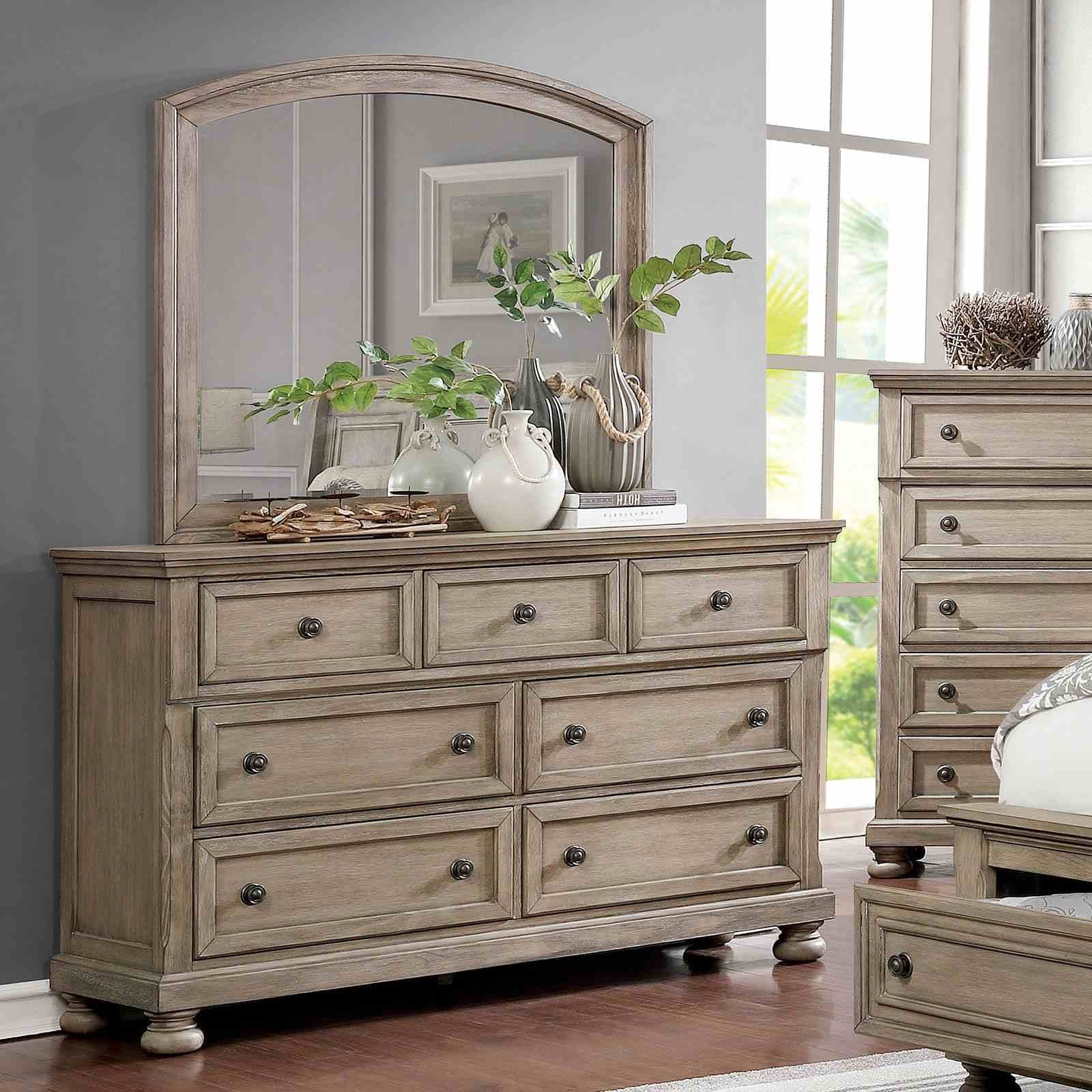 Wells Dresser, Gray